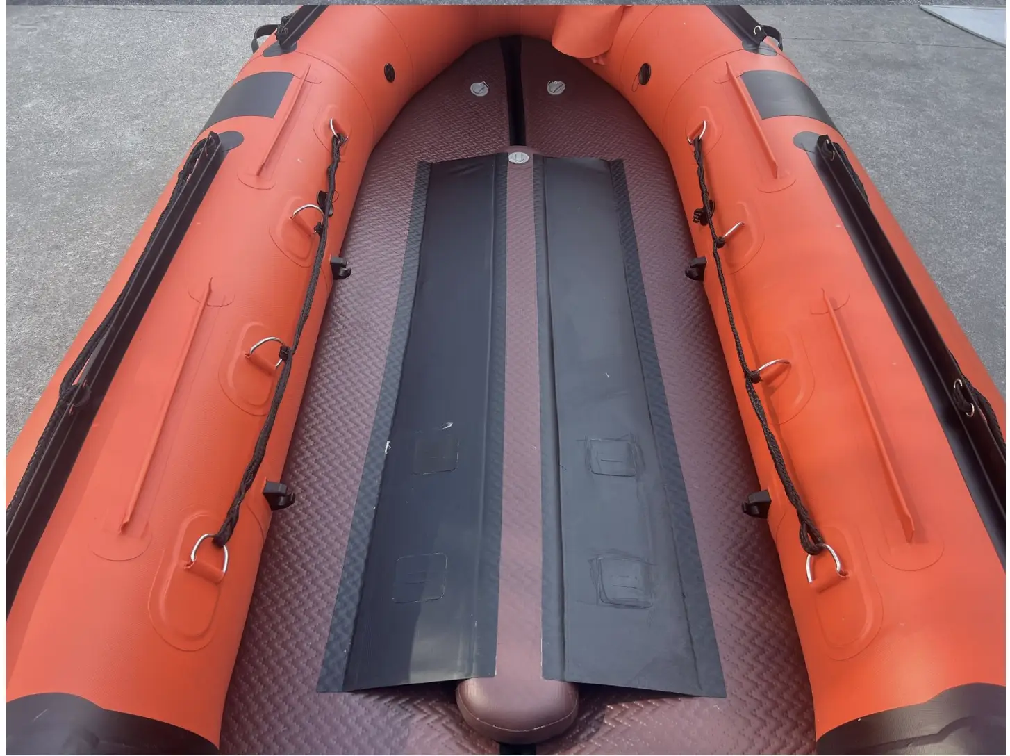 Inflatable professional rescue boat 1